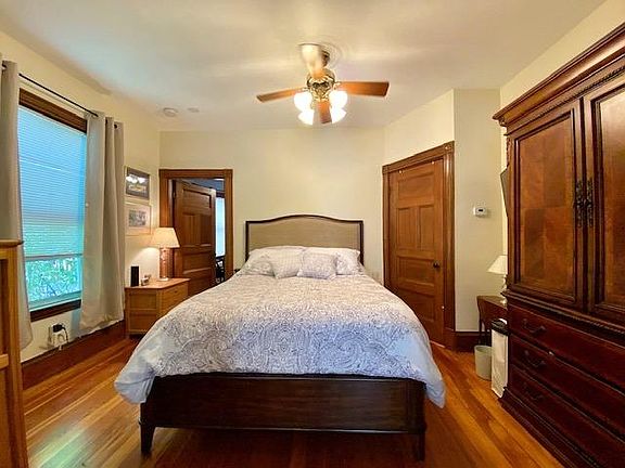 3rd image of 6 Cordis St #1