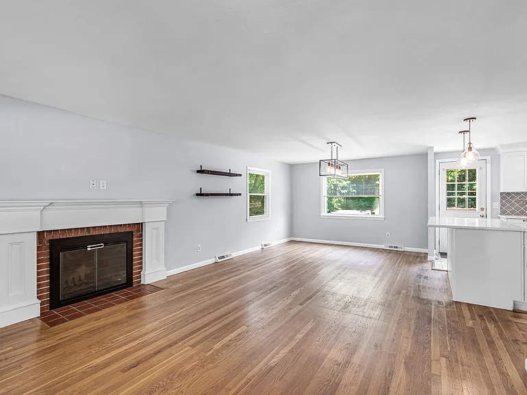 141 Cedar Rd — Photo 20