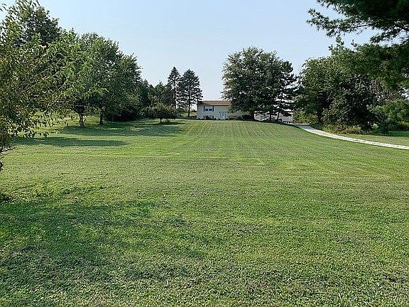 Privacy on quiet road