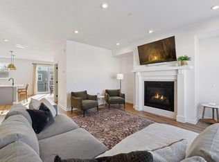 6980 Huckleberry Dr, Excelsior, MN 55331