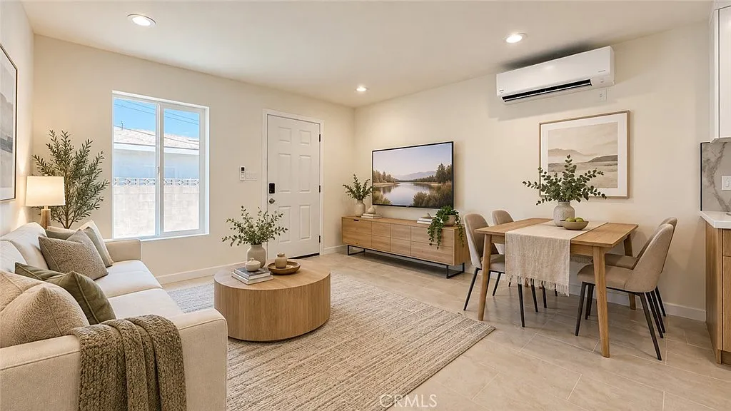 2 bed, 775 sqft, $2,350 — Photo 4