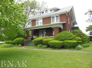 304 W 7th St, Gridley, IL 61744