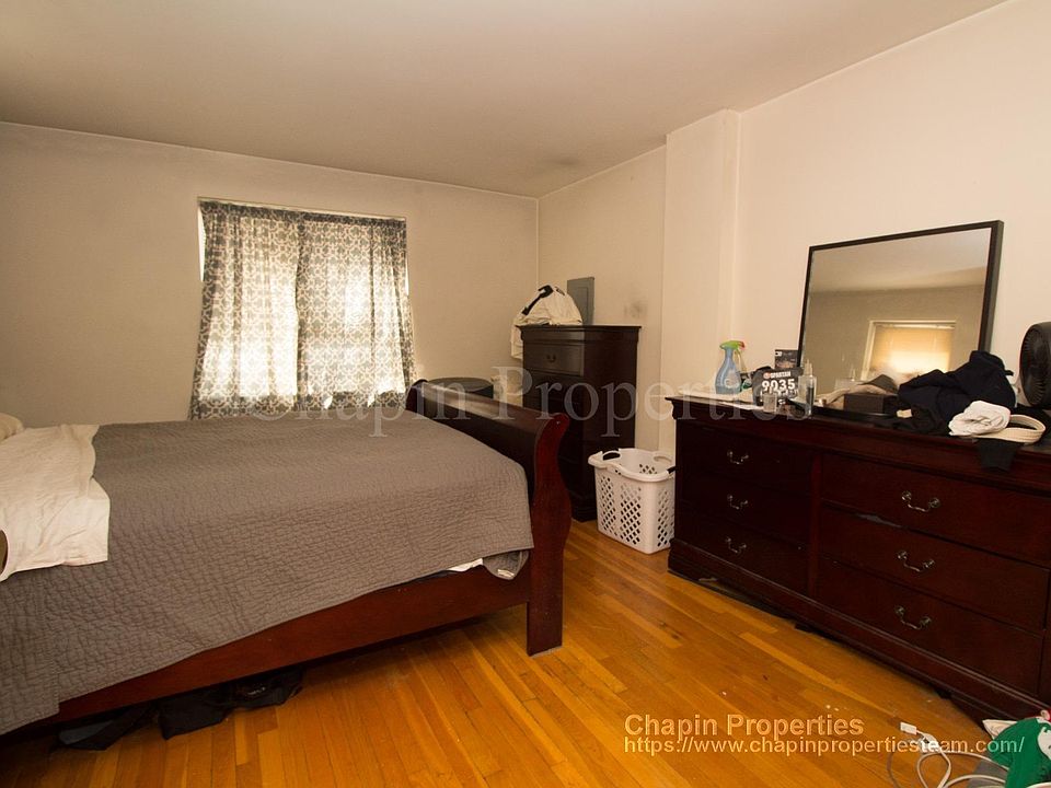 2nd image of 85 Chestnut St APT 2