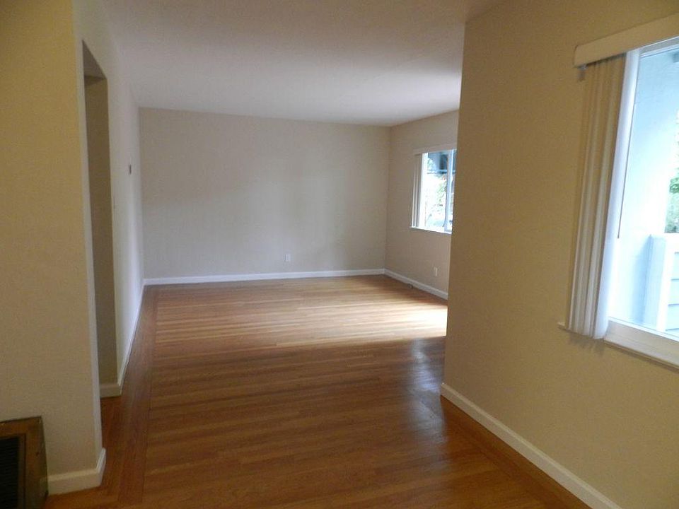 1st image of 1023 Noel Dr