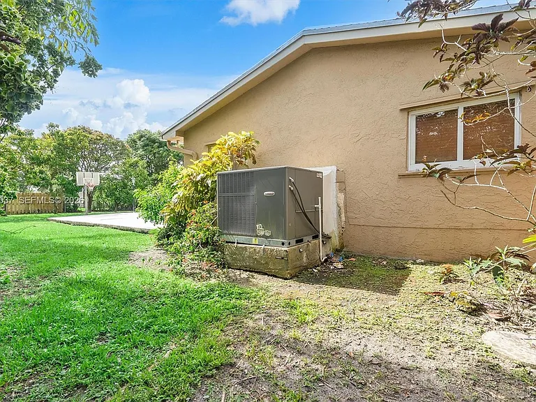 13241 SW 99th Ct — Photo 57