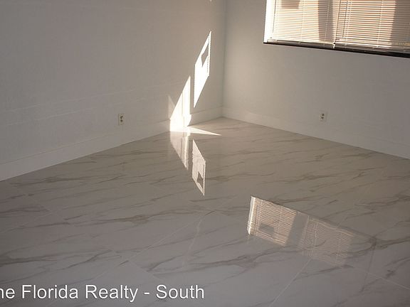 5th image of 2140 NE 56th St APT 3