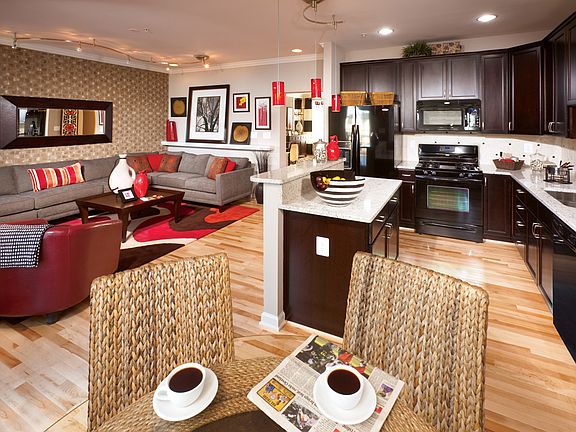 Kitchen/Breakfast Area