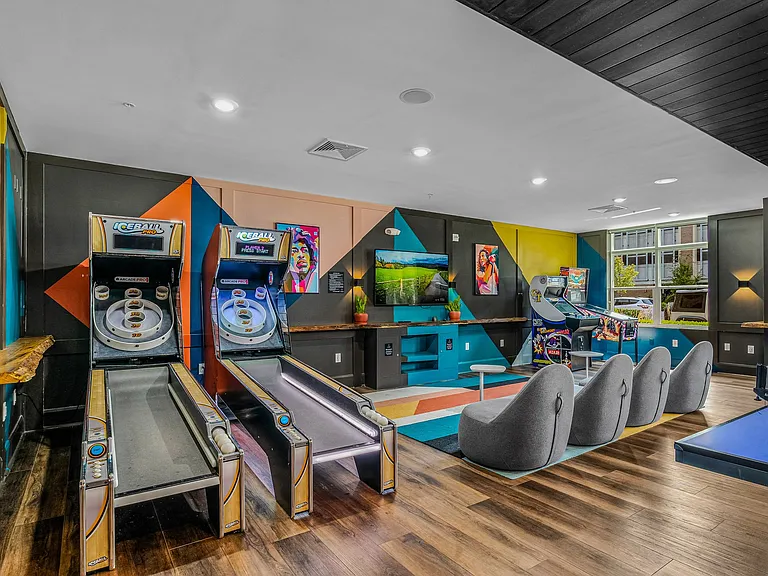 The Pointe at Polaris — Photo 47