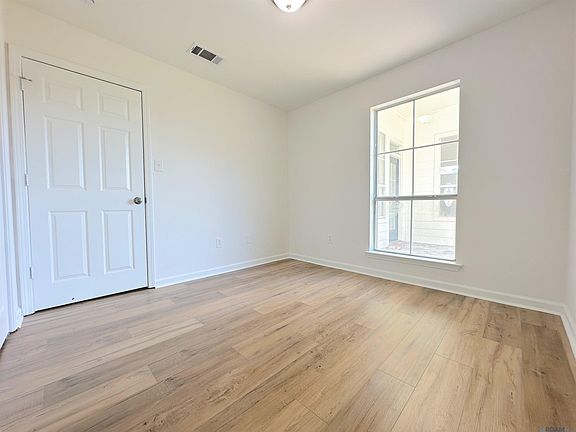 5th image of 22835 Aidan Rd