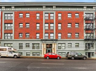 1631 NW Everett St APT 405, Portland, OR 97209