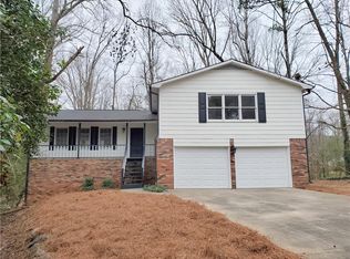 368 Alva Ln, Lilburn, GA 30047