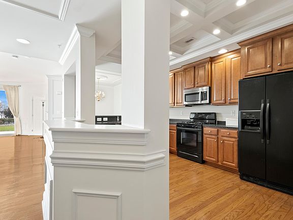 5th image of 4720 Water Park Dr #4720A