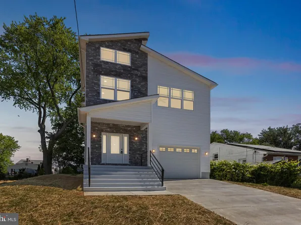 3711 President St, Philadelphia, PA 19114