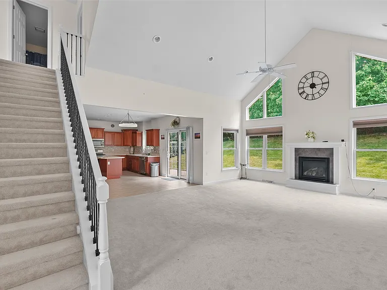 4295 Stone Creek Dr — Photo 7
