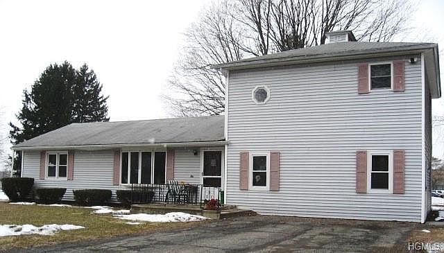 1st image of 7 McGowan Dr