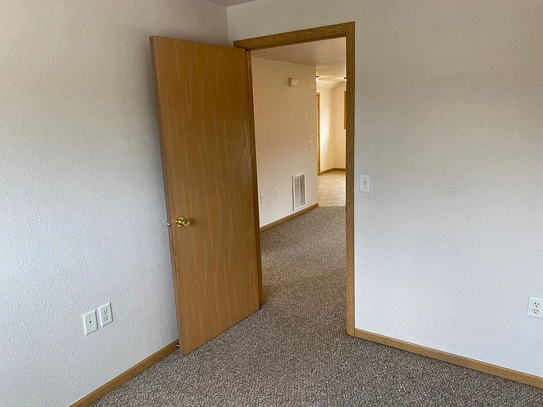 1431 N Stevens St — Photo 25