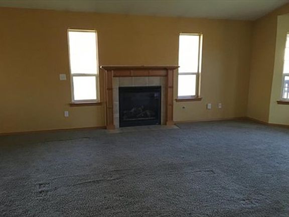 4th image of 810 Darwins Way