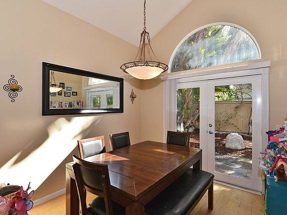 5th image of 2667 Seacrest Ct