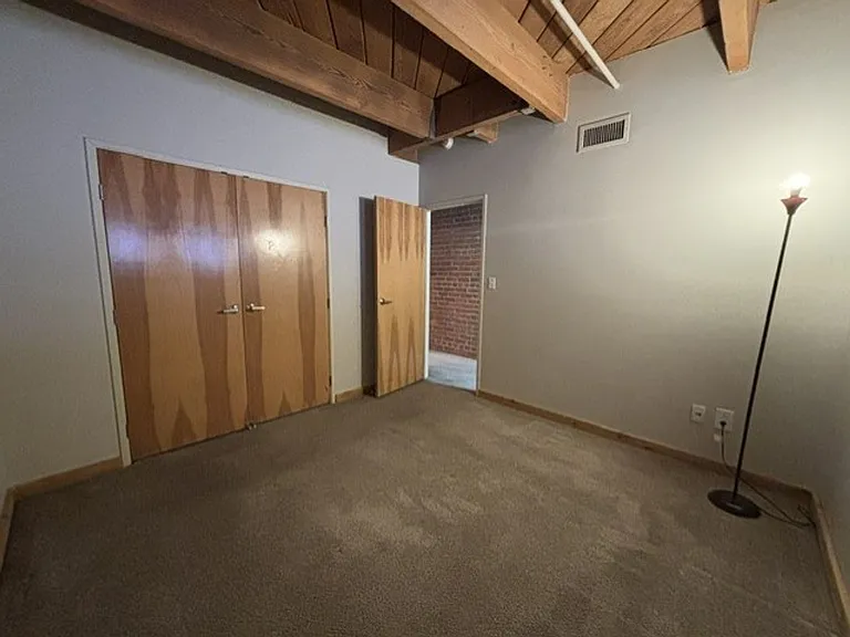 Bridgeview Apartments — Photo 17