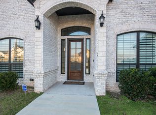 413 Christian Way, Azle, TX 76020