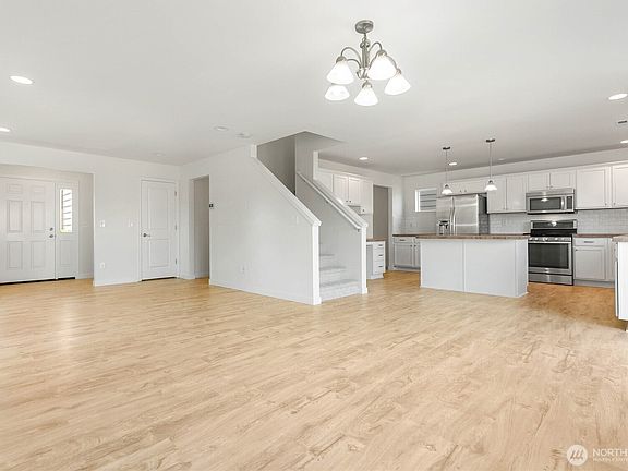 4th image of 800 Crested Butte Boulevard