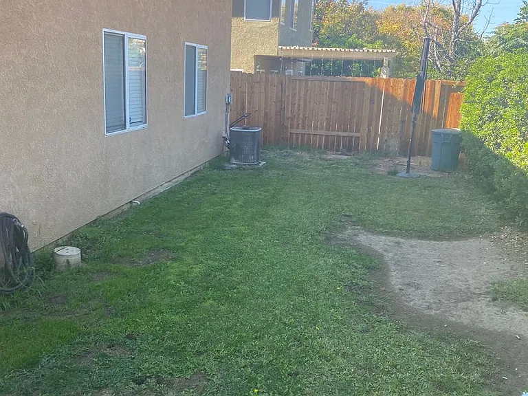 823 Viewpointe Ln — Photo 13