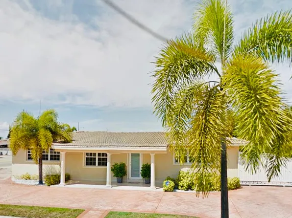 3105 W 8th Ave, Hialeah, FL 33012