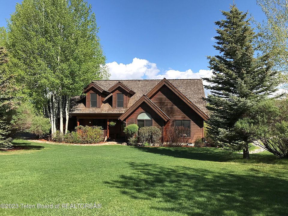 1st image of 725 Palomino Dr