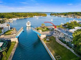 103 Bridge St, Charlevoix, MI 49720