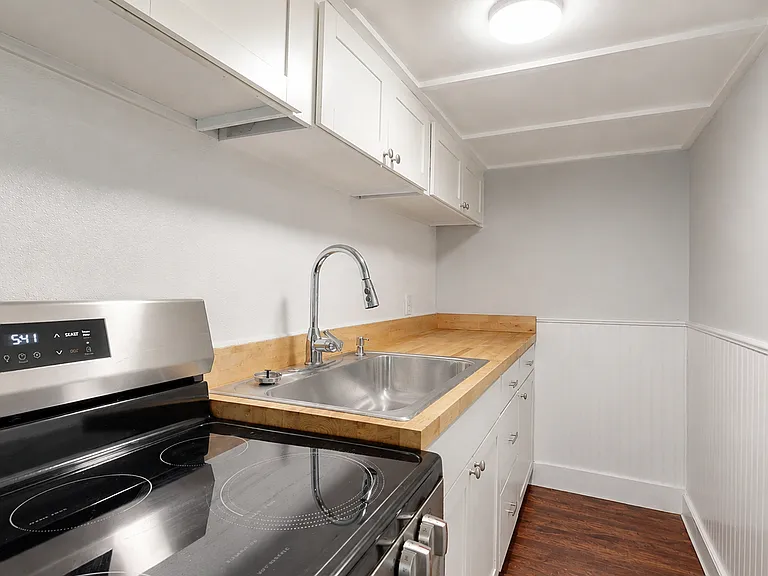 40 Court St #1 — Photo 3
