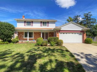 45412 Embassy Ct, Canton, MI 48187