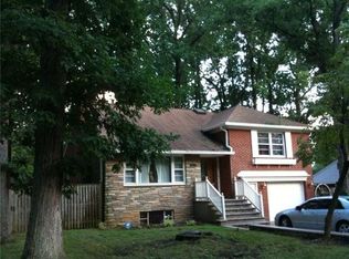 1309 Cresthaven Dr, Silver Spring, MD 20903