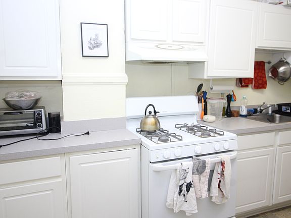5th image of 3209 Guilford Ave #1