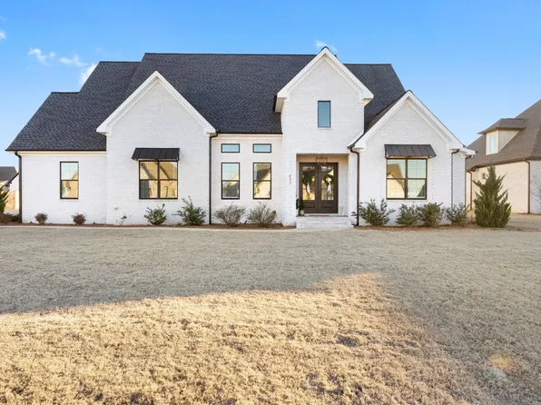 433 Stone Ridge Dr, Tuscumbia, AL 35674