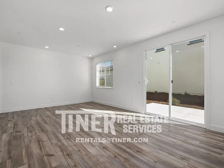 7941 Titan Dr — Photo 14