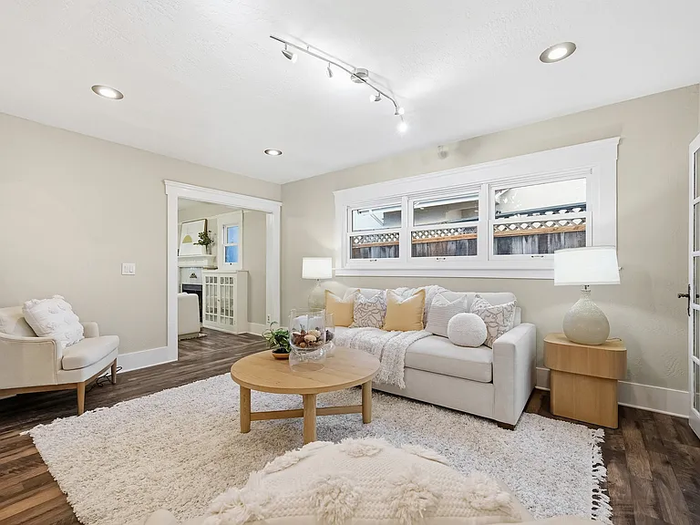 205 Caldwell Ave — Photo 8