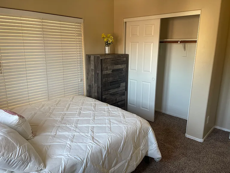 2600 E Springfield Pl — Photo 15