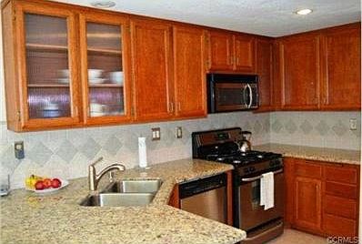 Another kitchen photo