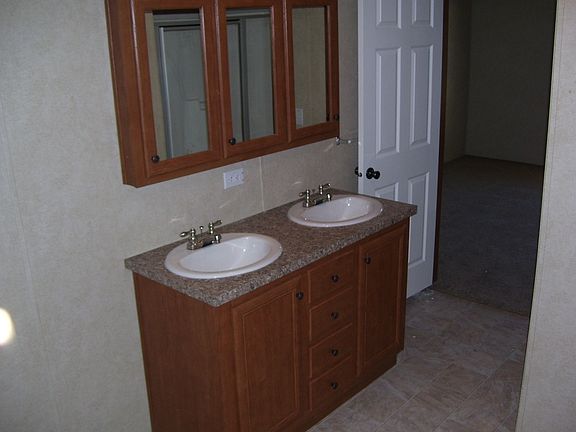 Master Vanity