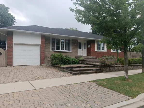 40 Carsbrooke Rd, Toronto, ON M9C 3C1