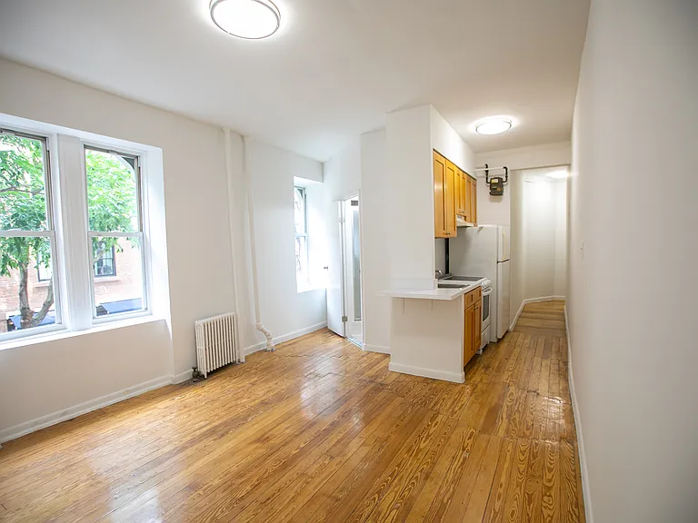 234 Thompson St #6 — Photo 2