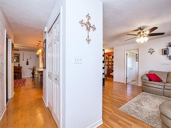4th image of 5300 Cypress Dr