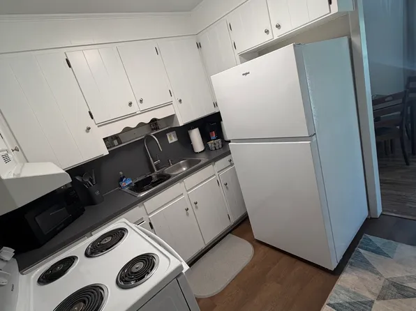 718 Windsor Ave SW APT A, Roanoke, VA 24015