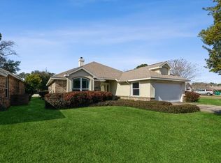 928 Shalimar Point Dr, Shalimar, FL 32579