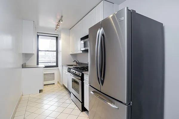 Rented by PWV Acquisitions | media 38