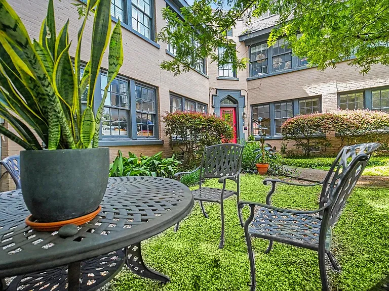 4408 Yoakum Blvd #1 — Photo 23