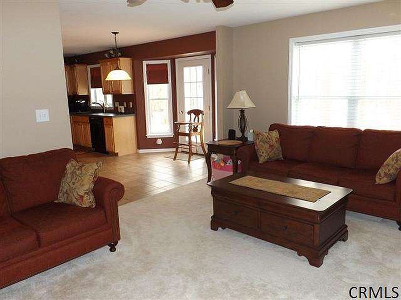 5th image of 20 GOLDFIELD Lane