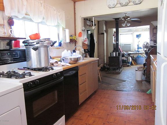 4th image of 42518 48th Ave