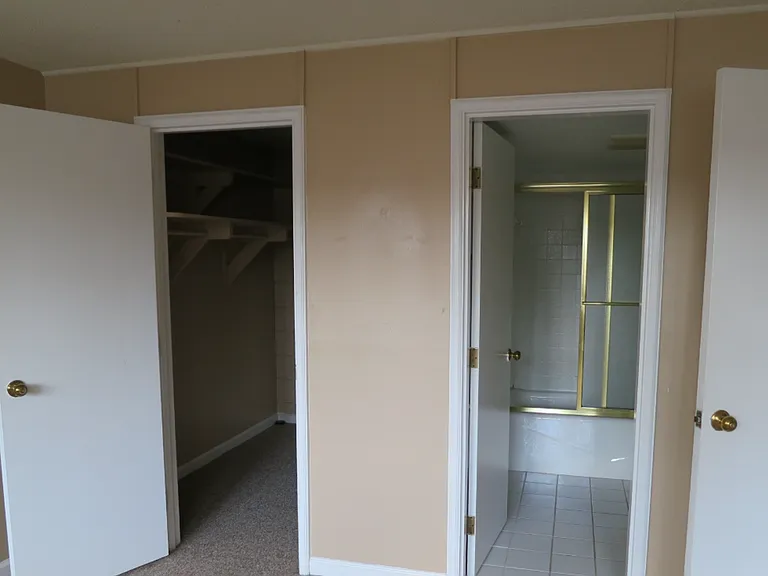 2749 Sullins St #204 — Photo 8