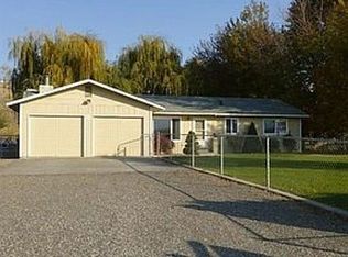 18802 W Old Inland Empire Hwy, Benton City, WA 99320